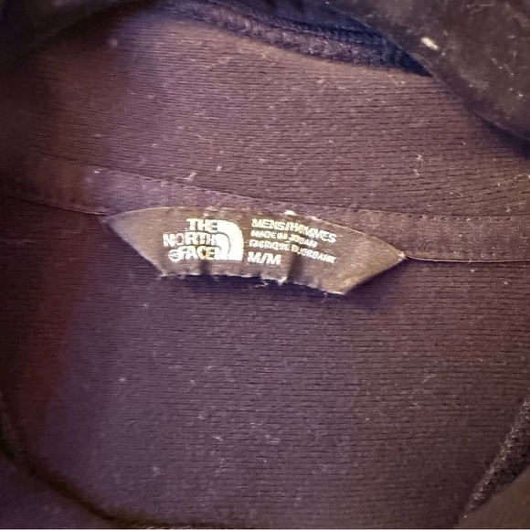 The North Face Black Quarter-Zip Sweatshirt - Picture 3 of 8